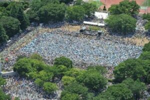 fukushima crowd